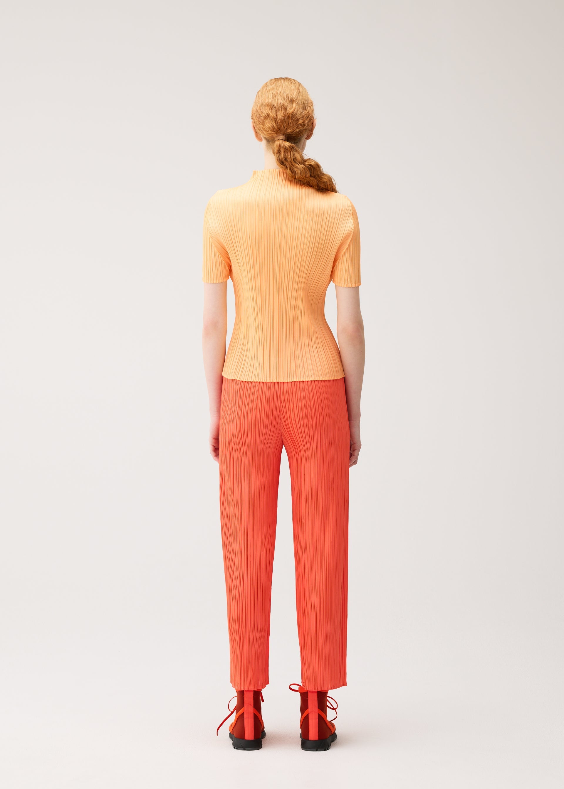MONTHLY COLORS : SEPTEMBER Trousers Black – ISSEY MIYAKE EU