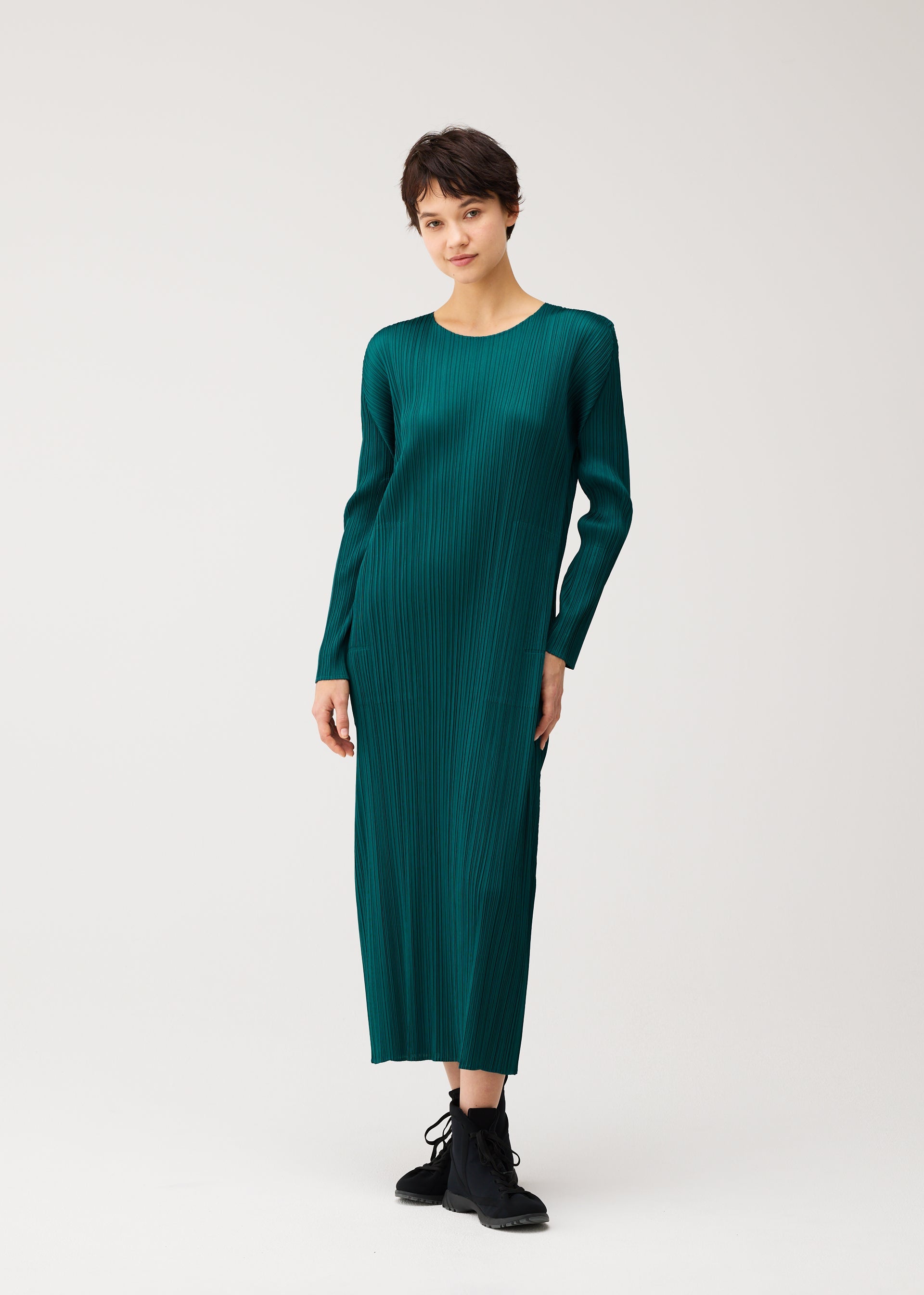 0173 PLEATS PLEASE ISSEY MIYAKE ワンピース MONTHLY COLORS : OCTOBER Dress Green – ISSEY MIYAKE EU
