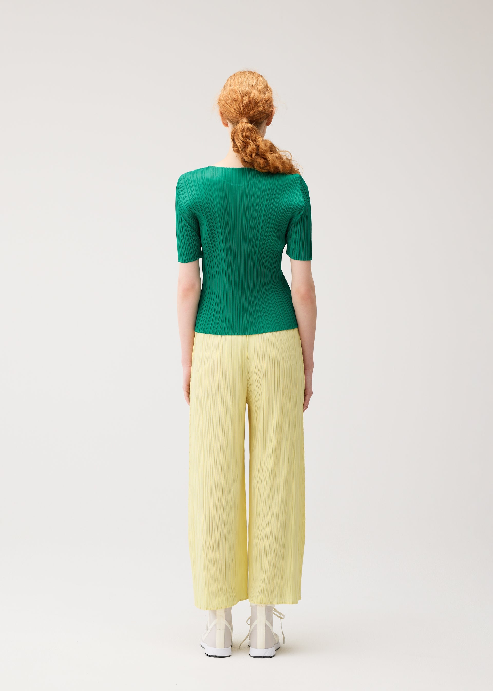 トップス PLEATS PLEASE MONTHLY COLORS : JULY MONTHLY COLORS : JULY Shirt Blue – ISSEY MIYAKE EU