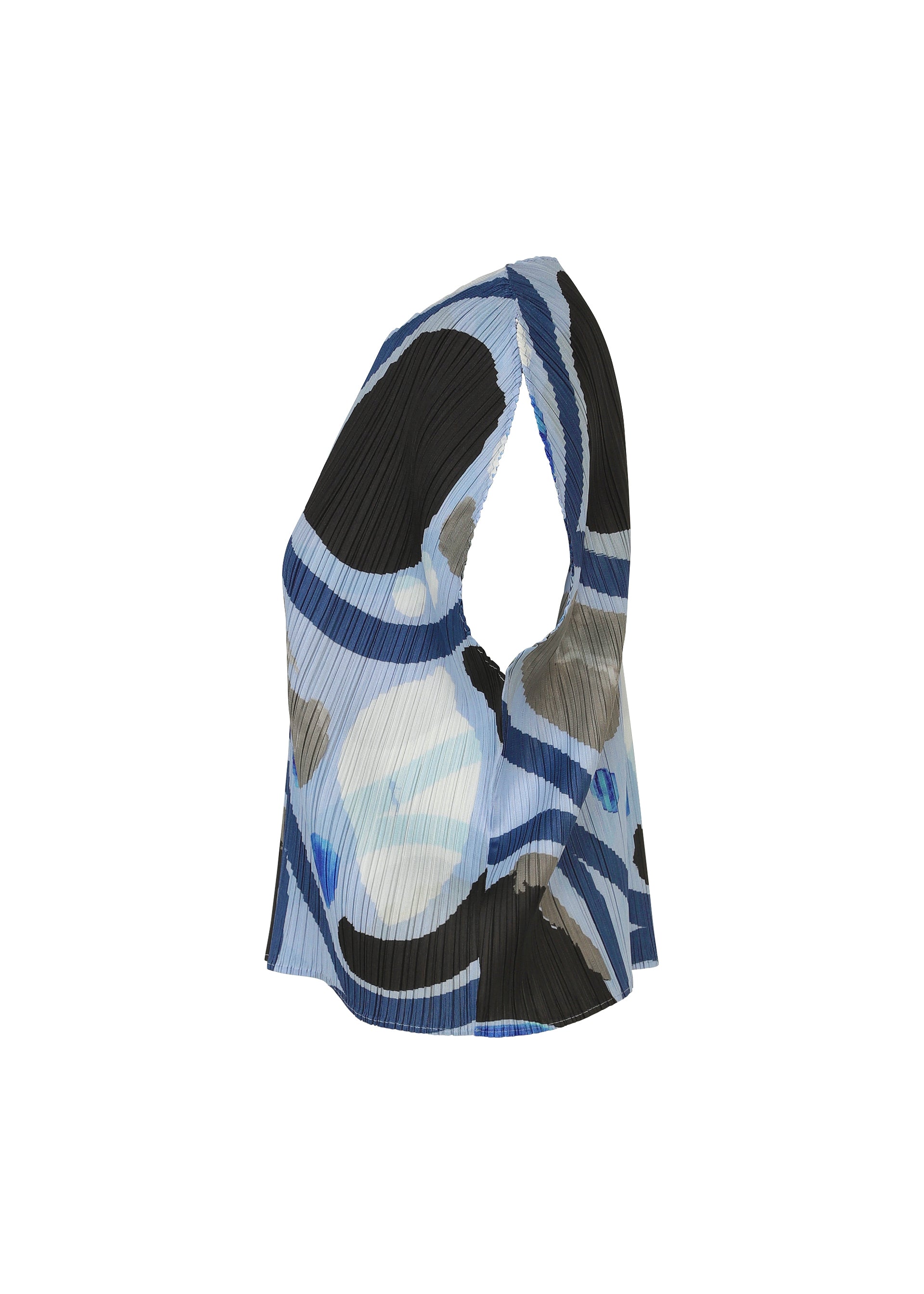 A detail shot of the PLEATS PLEASE ISSEY MIYAKE ROLL shirt.