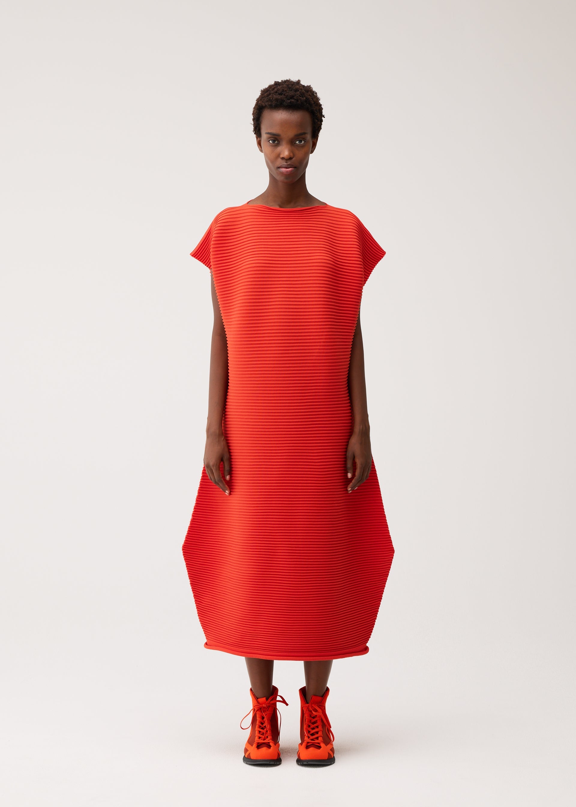 ZIG ZAG KNIT Dress Red – ISSEY MIYAKE EU